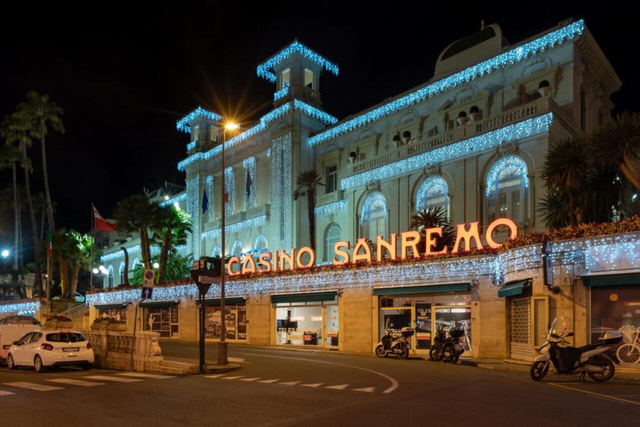 La Casa Di Ermes - Ampio Luminoso Appartamento A Tre Minuti Dal Centro Санремо Экстерьер фото